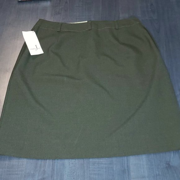 NWT "MADE IN CANADA"  green pocket skirt size 8 medium - Picture 4 of 14